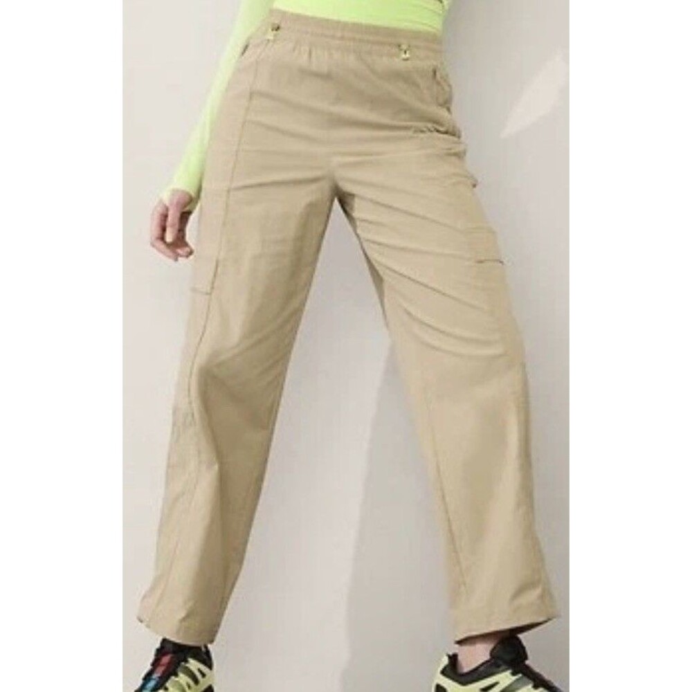 Athleta Cascade High Rise Cargo Poplin Pants Pockets UV Breathable Oak Tan Sz L